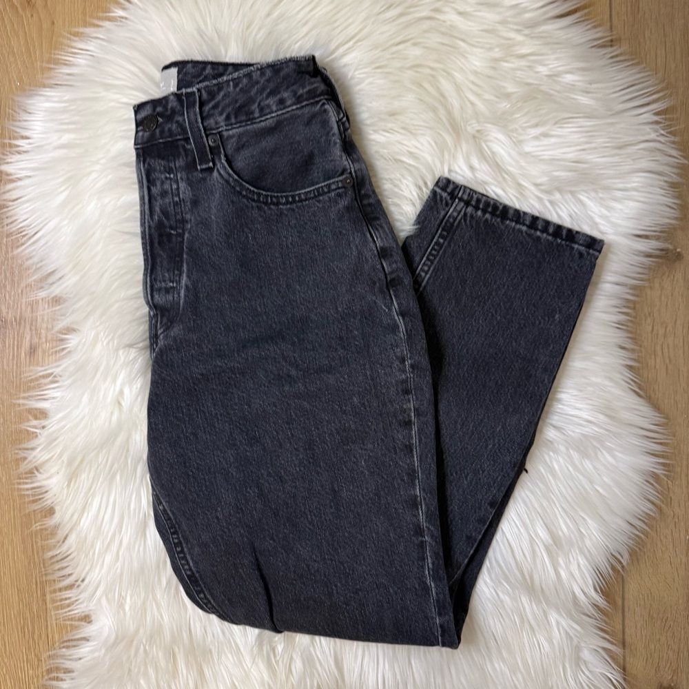 [Everlane] Black The Curvy 90s Cheeky Straight Jean - Size‎ 28